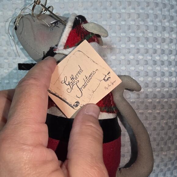 VINTAGE CHRISTMAS STUFFED SKIING MOUSE GRANPA SKIER CHRISTMAS DECOR - Picture 6 of 7